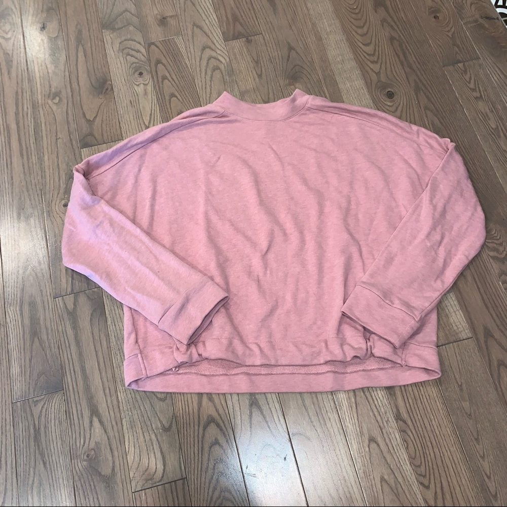 Women’s Cropped sweatshirt
